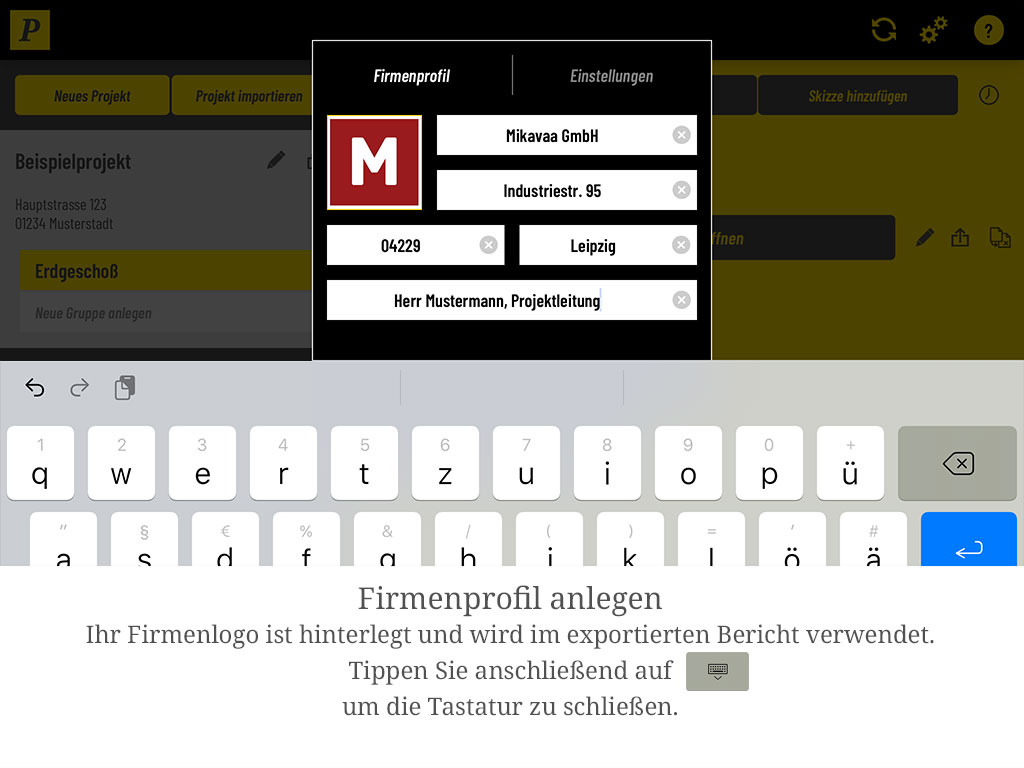 Das Firmenlogo ist hinterlegt und wird im exportierten Bericht verwendet. Schließen Sie anschließend die Tastatur.